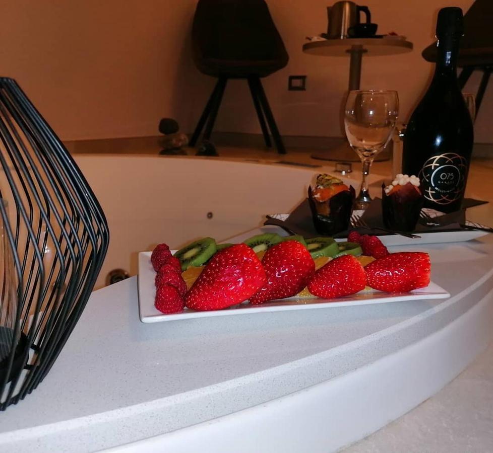 Lux Suite Taranto Exterior foto